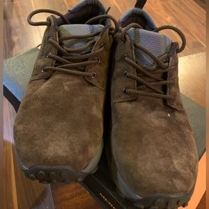 Merrell Dark Earth Men’s 11.5 brown suede shoes like new